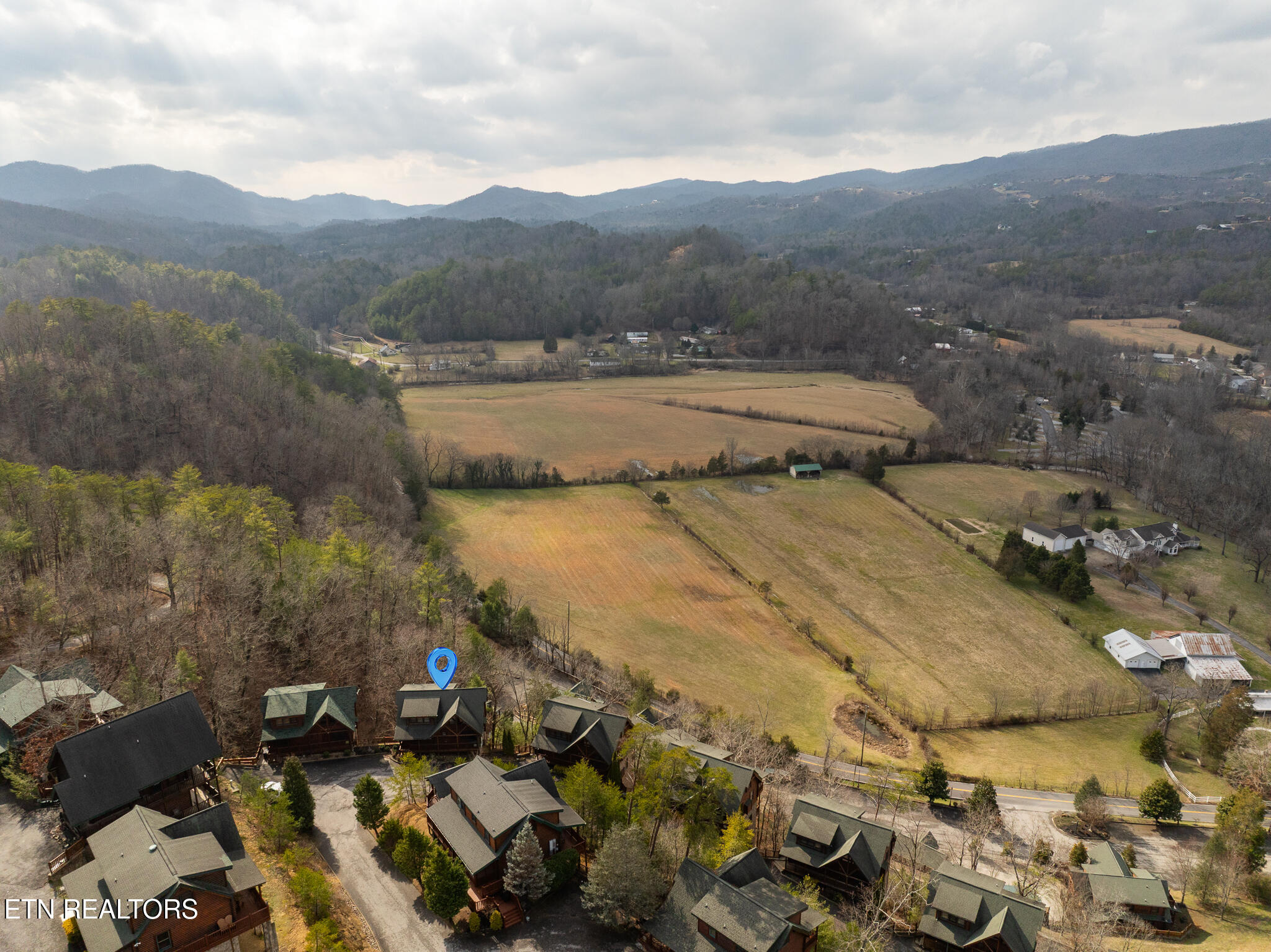 1734 Summit View Way Pigeon Forge, TN 37862 - Photo 37 of 41 untitled-36