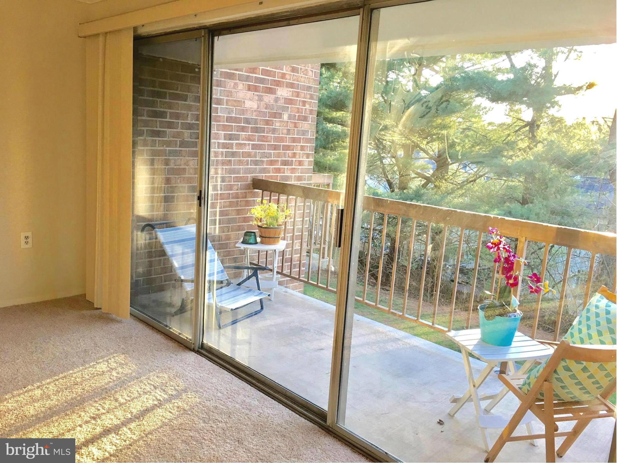 18736 Walkers Choice Road, Unit 4 Gaithersburg, MD 20886 - Photo 6 of 30 Porch