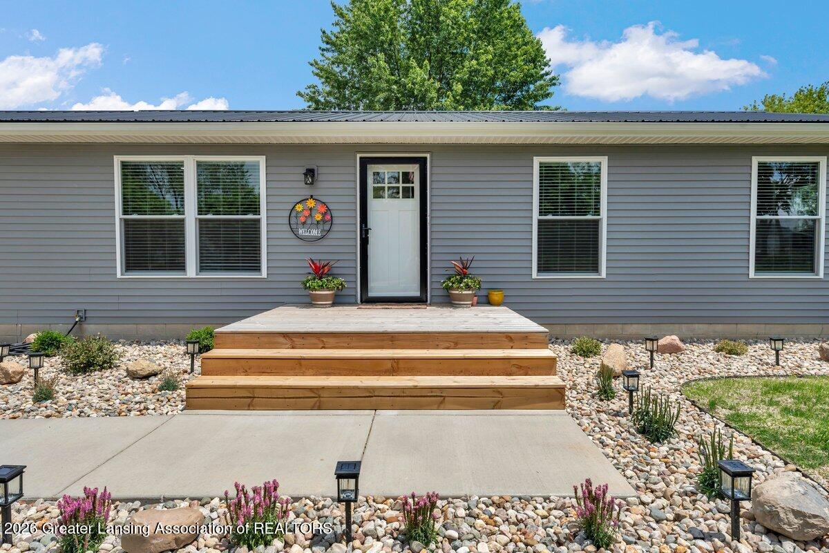 2550 Harmon Road St. Johns, MI 48879 - Photo 3 of 26 DSC04053