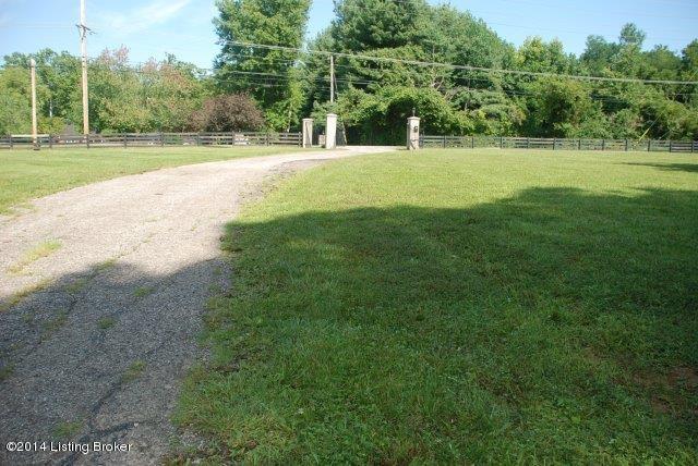 605 Flat Rock Road Louisville, KY 40245 - Photo 2 of 48 DSC_0904