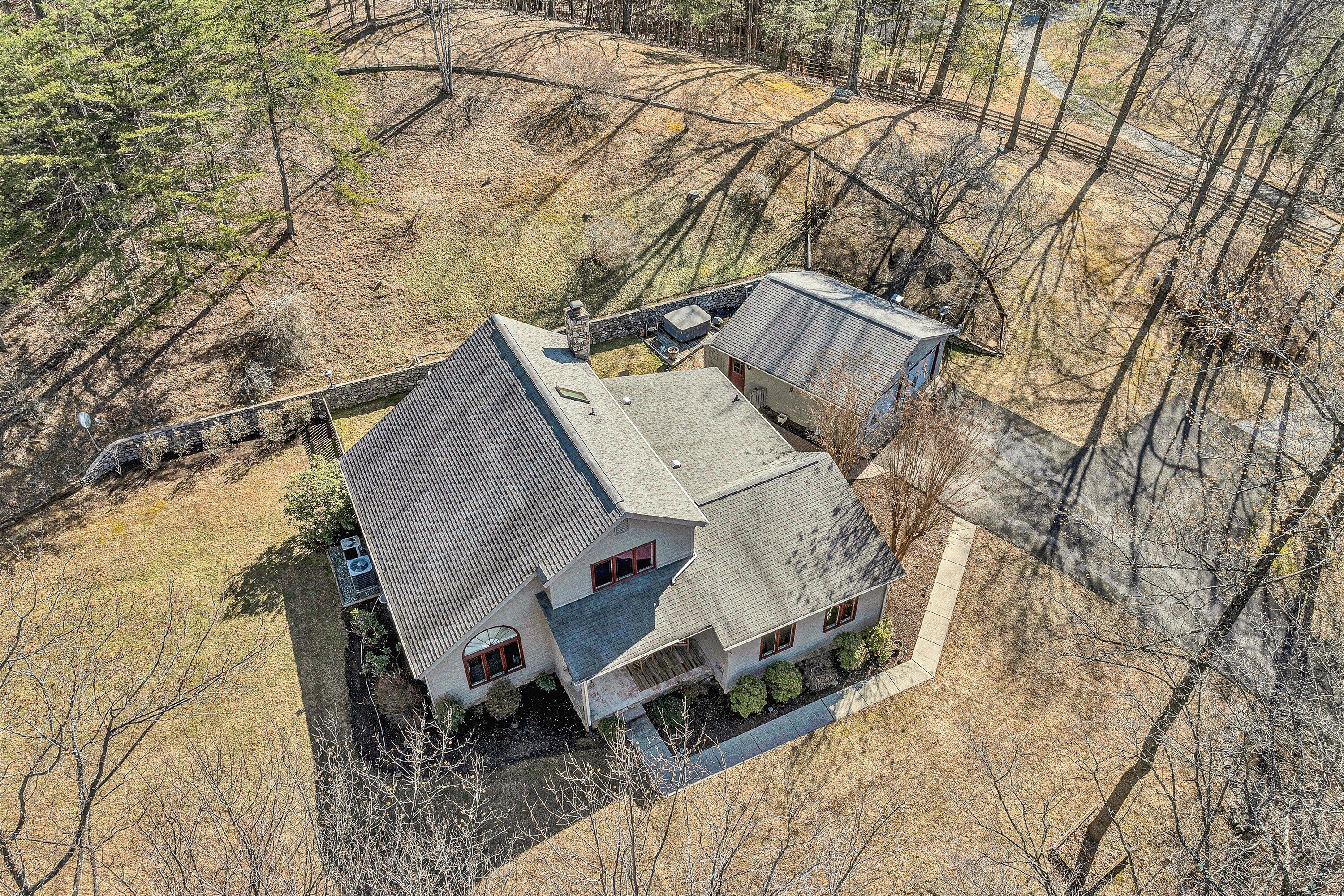 29 Serenity Lane Blue Ridge, VA 24064 - Photo 51 of 81 an aerial view of a house with yard and sitting area