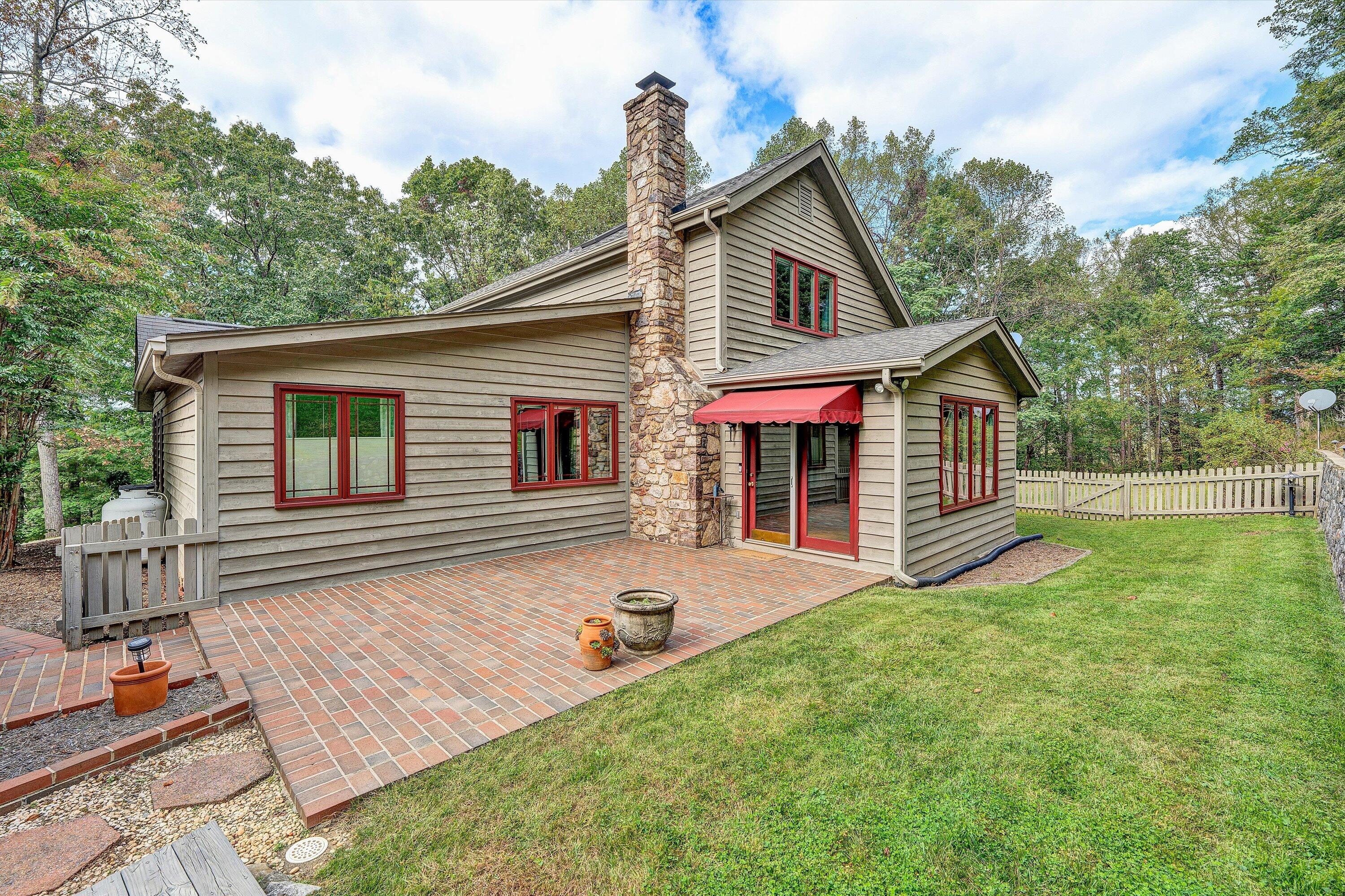 29 Serenity Lane Blue Ridge, VA 24064 - Photo 65 of 81 a front view of house with yard and green space