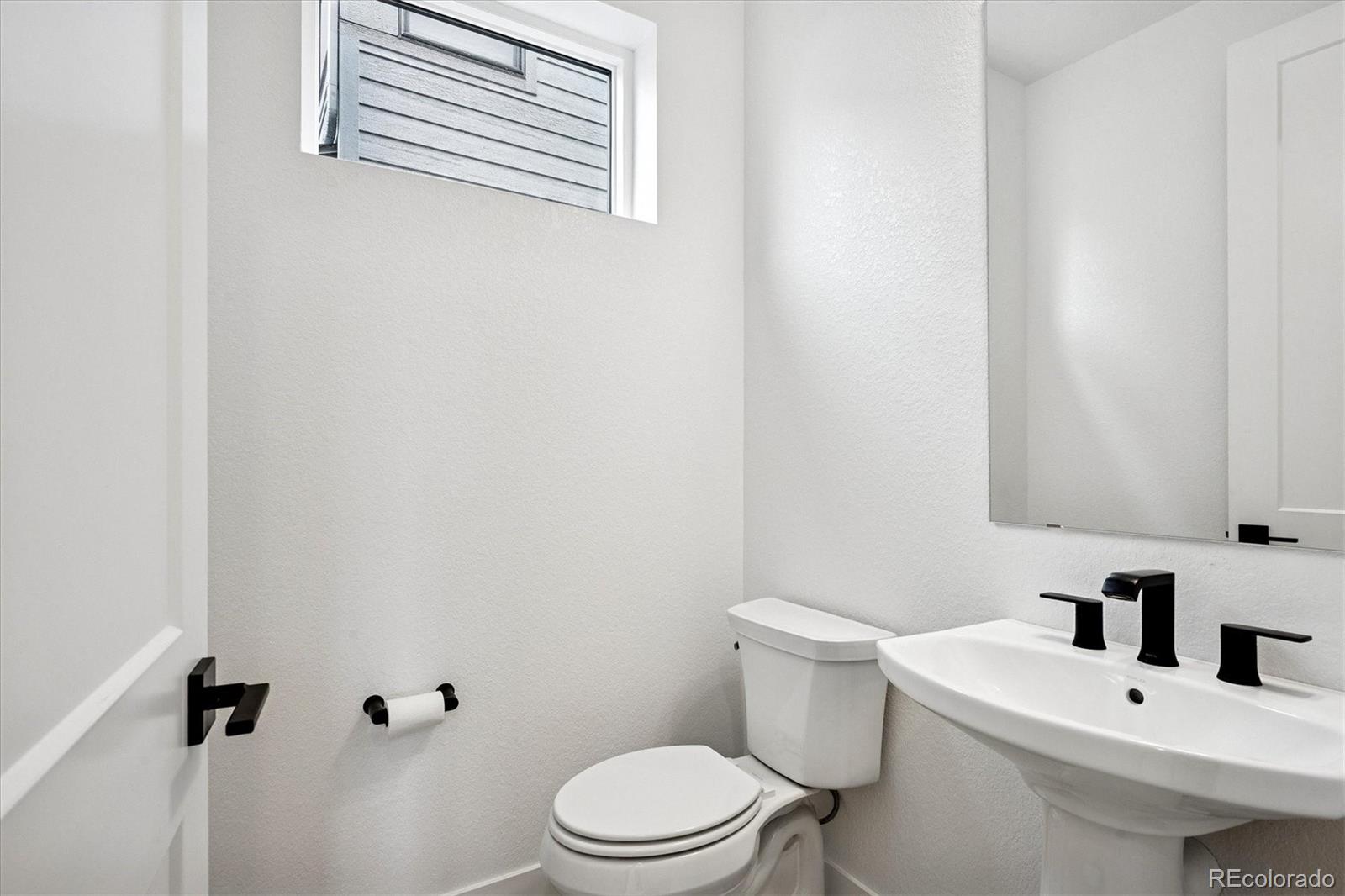 11650 Montoso Road Lone Tree, CO 80134 - Photo 15 of 40