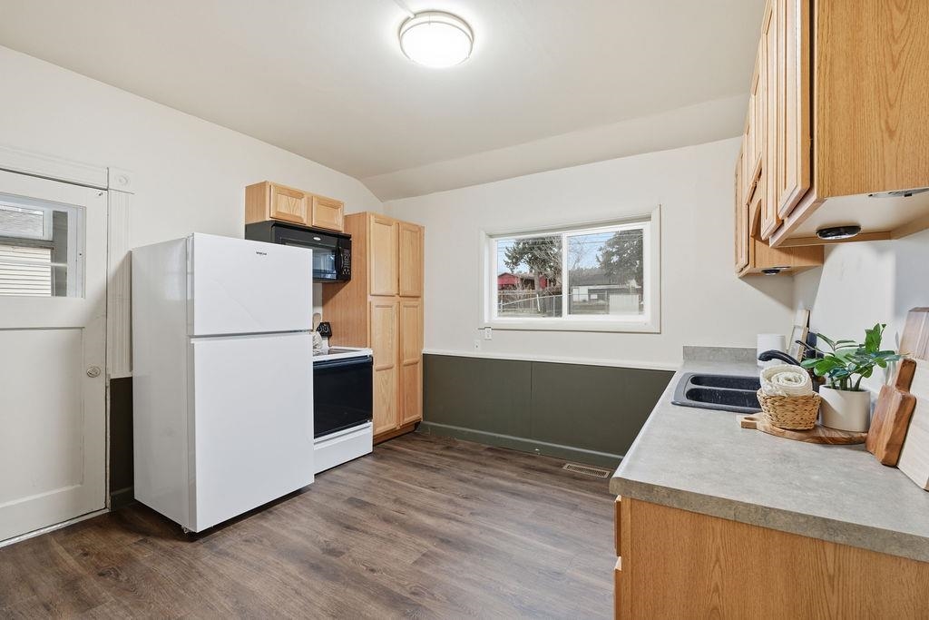 2114 East 4th Avenue Spokane, WA 99202 - Photo 15 of 31