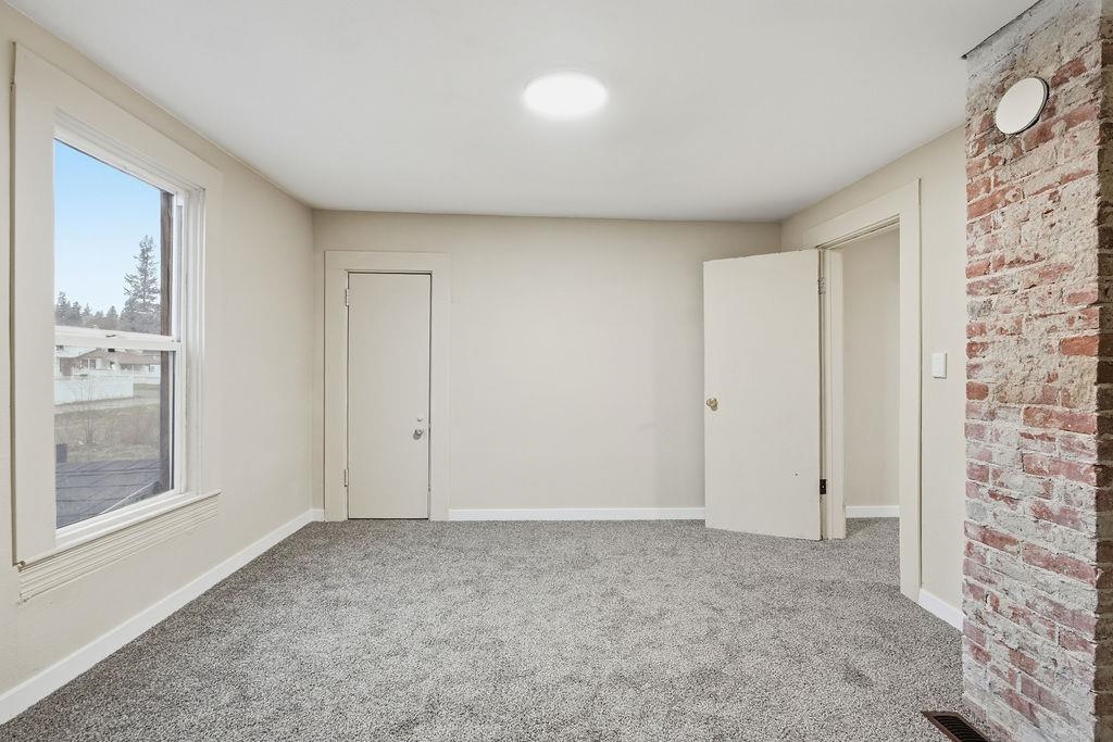 2114 East 4th Avenue Spokane, WA 99202 - Photo 19 of 31