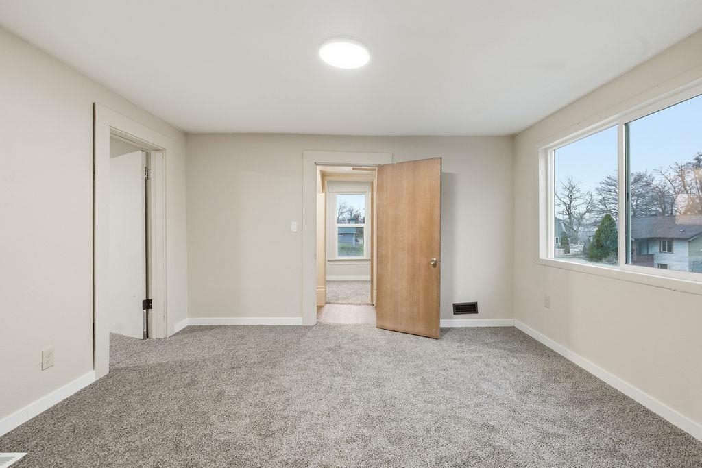 2114 East 4th Avenue Spokane, WA 99202 - Photo 20 of 31