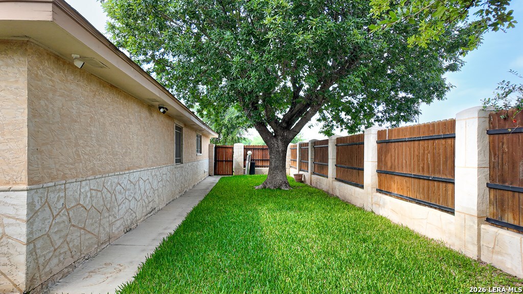 2218 Royal Park Drive Eagle Pass, TX 78852 - Photo 48 of 59