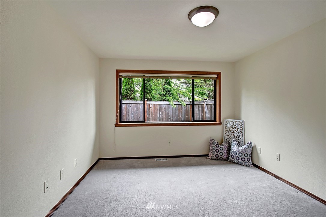 2406 241st Street Southeast Bothell, WA 98021 - Photo 11 of 22