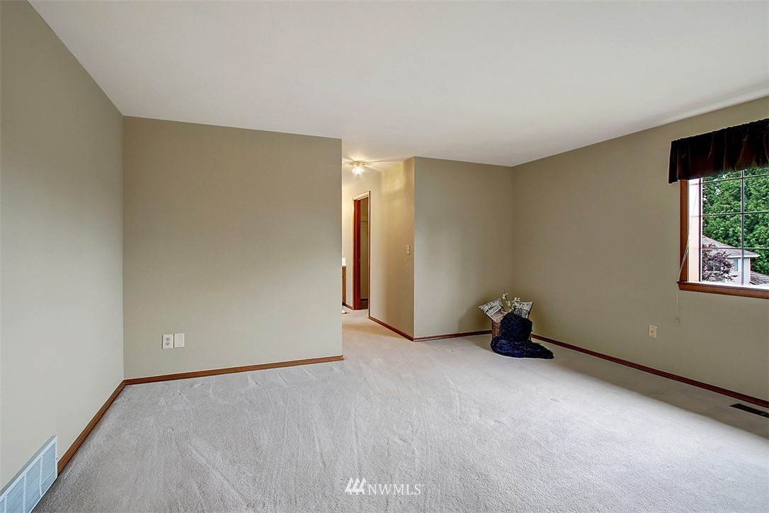 2406 241st Street Southeast Bothell, WA 98021 - Photo 17 of 22