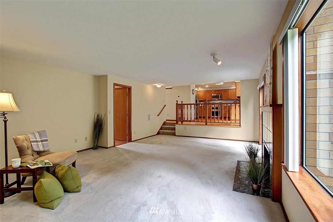 2406 241st Street Southeast Bothell, WA 98021 - Photo 8 of 22