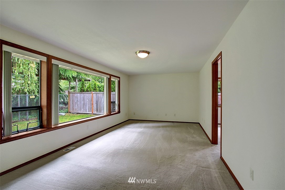 2406 241st Street Southeast Bothell, WA 98021 - Photo 10 of 22
