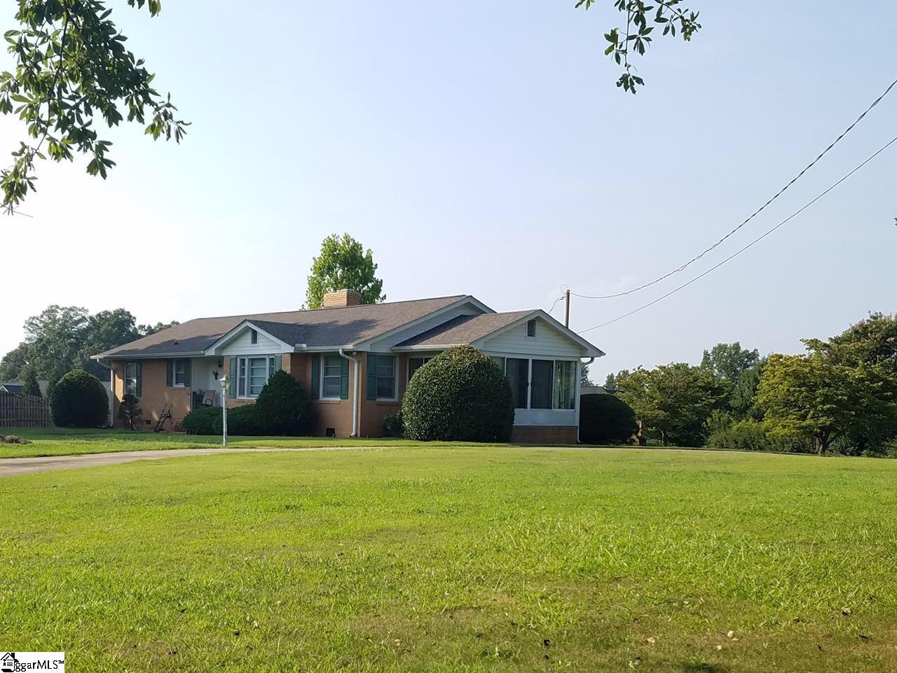 9 Hindman Road Travelers Rest, SC 29690 - Photo 4 of 35