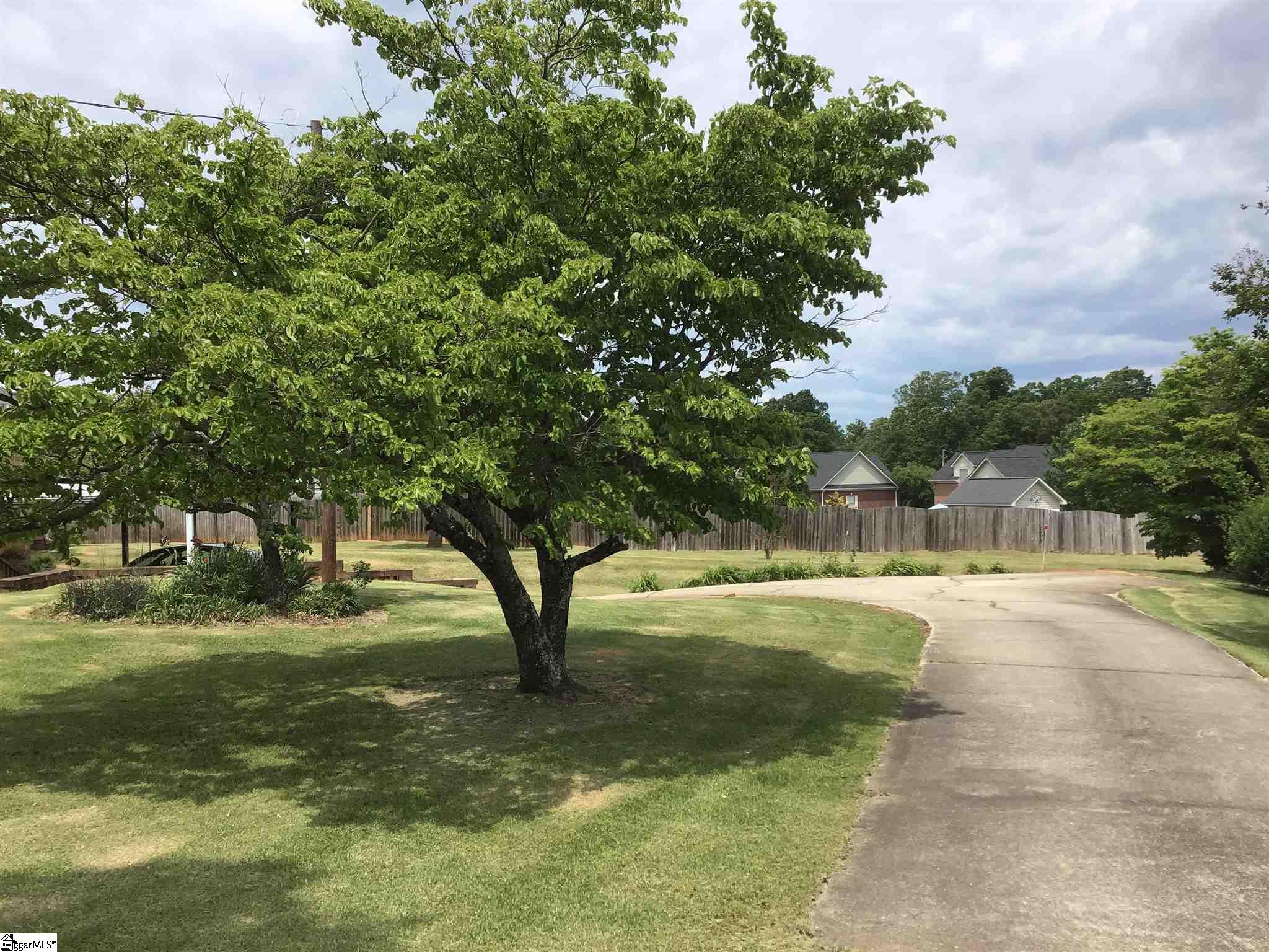 9 Hindman Road Travelers Rest, SC 29690 - Photo 7 of 35