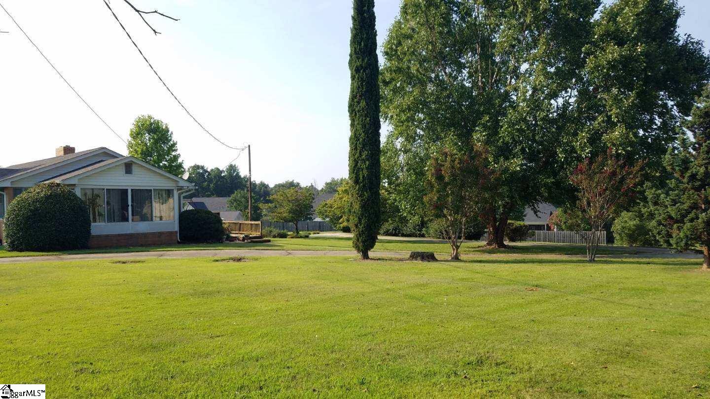 9 Hindman Road Travelers Rest, SC 29690 - Photo 8 of 35