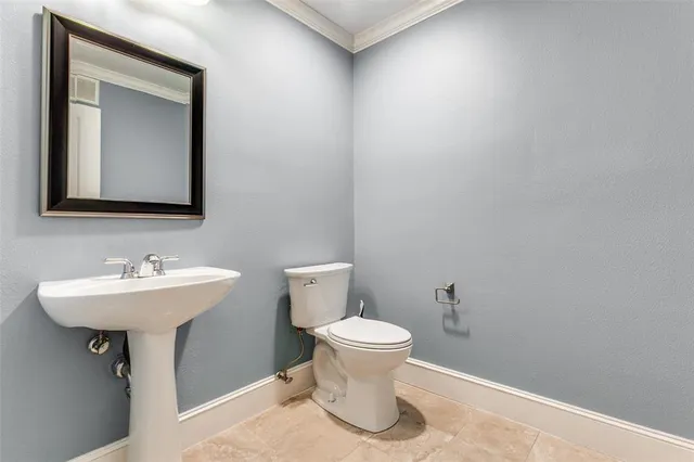 $449,900 | 5055 Addison Circle, Unit 205, Addison, TX 75001