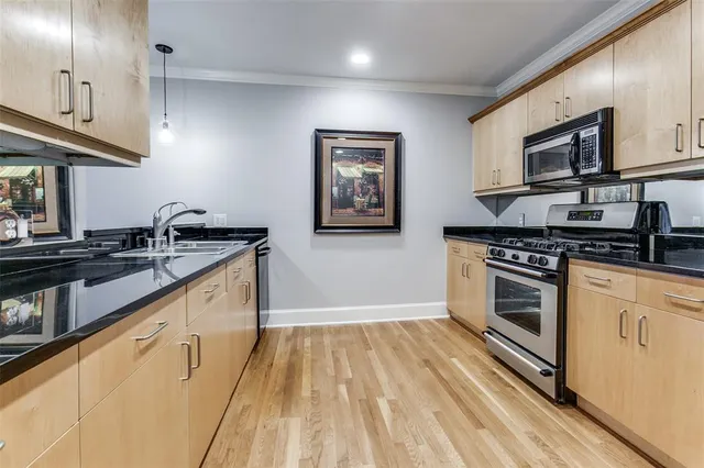 $449,900 | 5055 Addison Circle, Unit 205, Addison, TX 75001