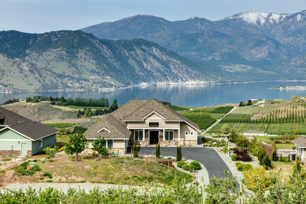 630 Boyd Road Chelan, WA 98816 - Photo 1 of 23 Gallery Image 1