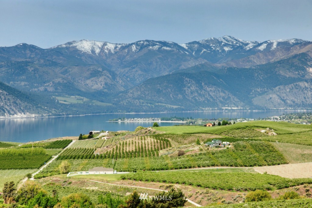 630 Boyd Road Chelan, WA 98816 - Photo 2 of 23 Gallery Image 2