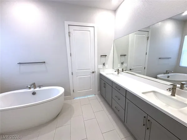 $4,200 | 326 Forsyth Park Street, Las Vegas, NV 89138