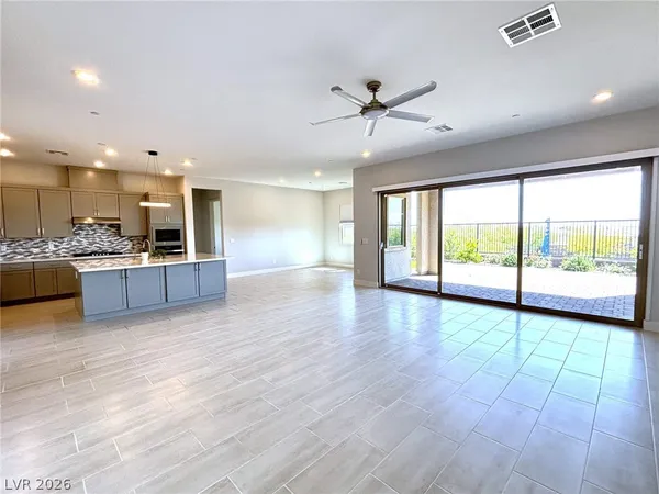 $4,200 | 326 Forsyth Park Street, Las Vegas, NV 89138