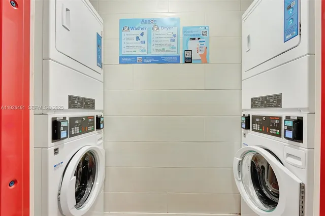 $285,000 | 221 Southeast 9th Avenue, Unit 102, Pompano Beach, FL 33060