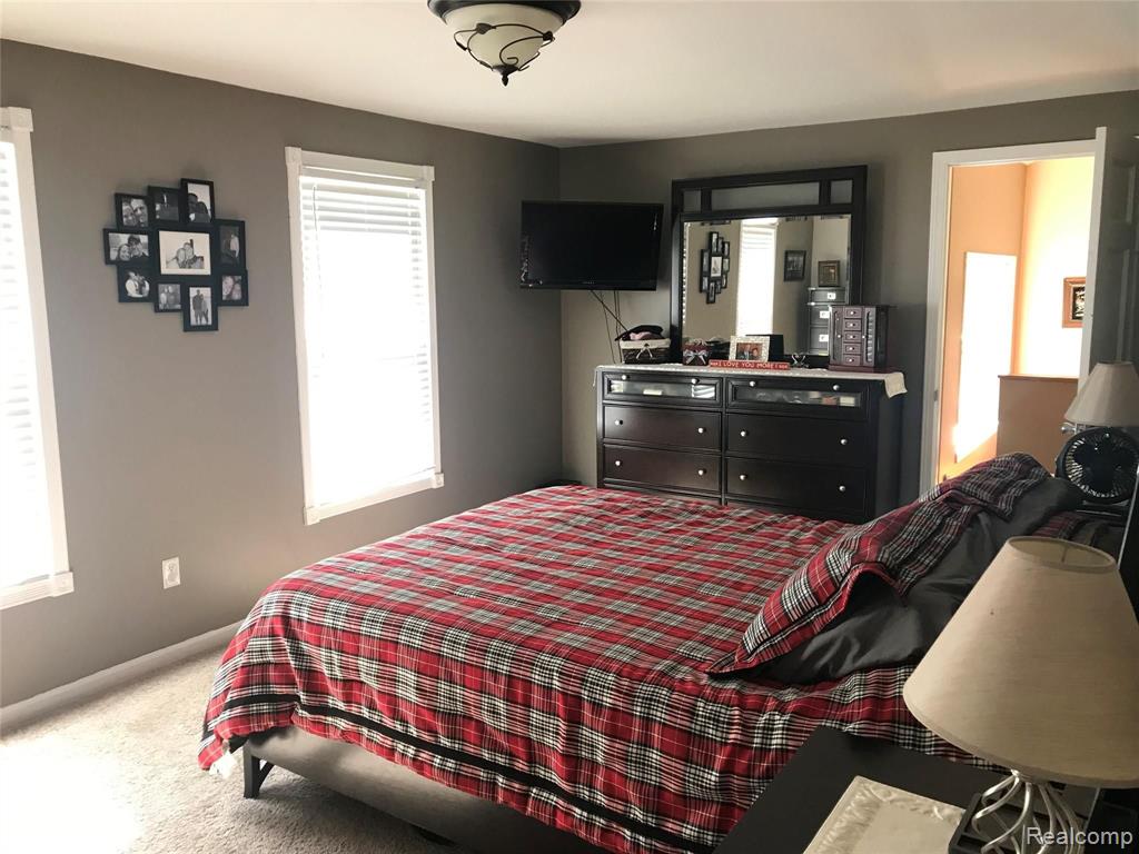 2232 Lasalle Road Monroe, MI 48162 - Photo 18 of 48