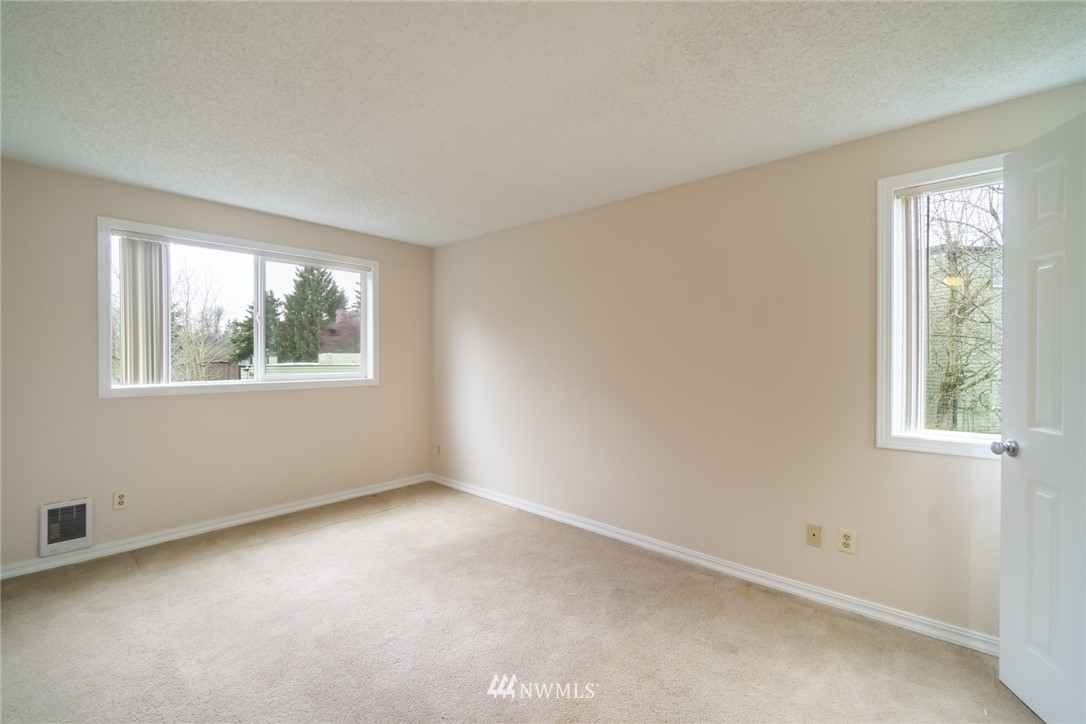 13009 East Gibson Road, Unit R332 Everett, WA 98204 - Photo 14 of 20 Gallery Image 14