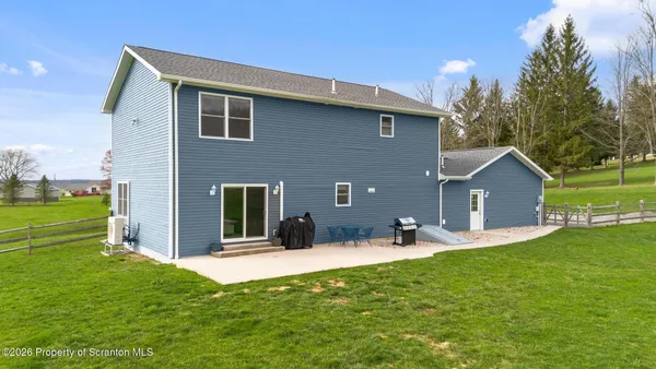 $485,000 | 8 Stone Creek Lane, Scott Township, PA 18433
