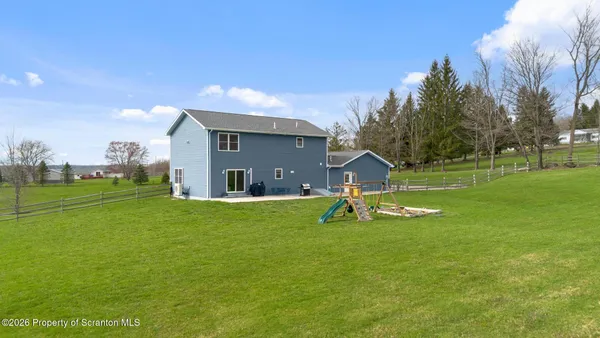 $485,000 | 8 Stone Creek Lane, Scott Township, PA 18433