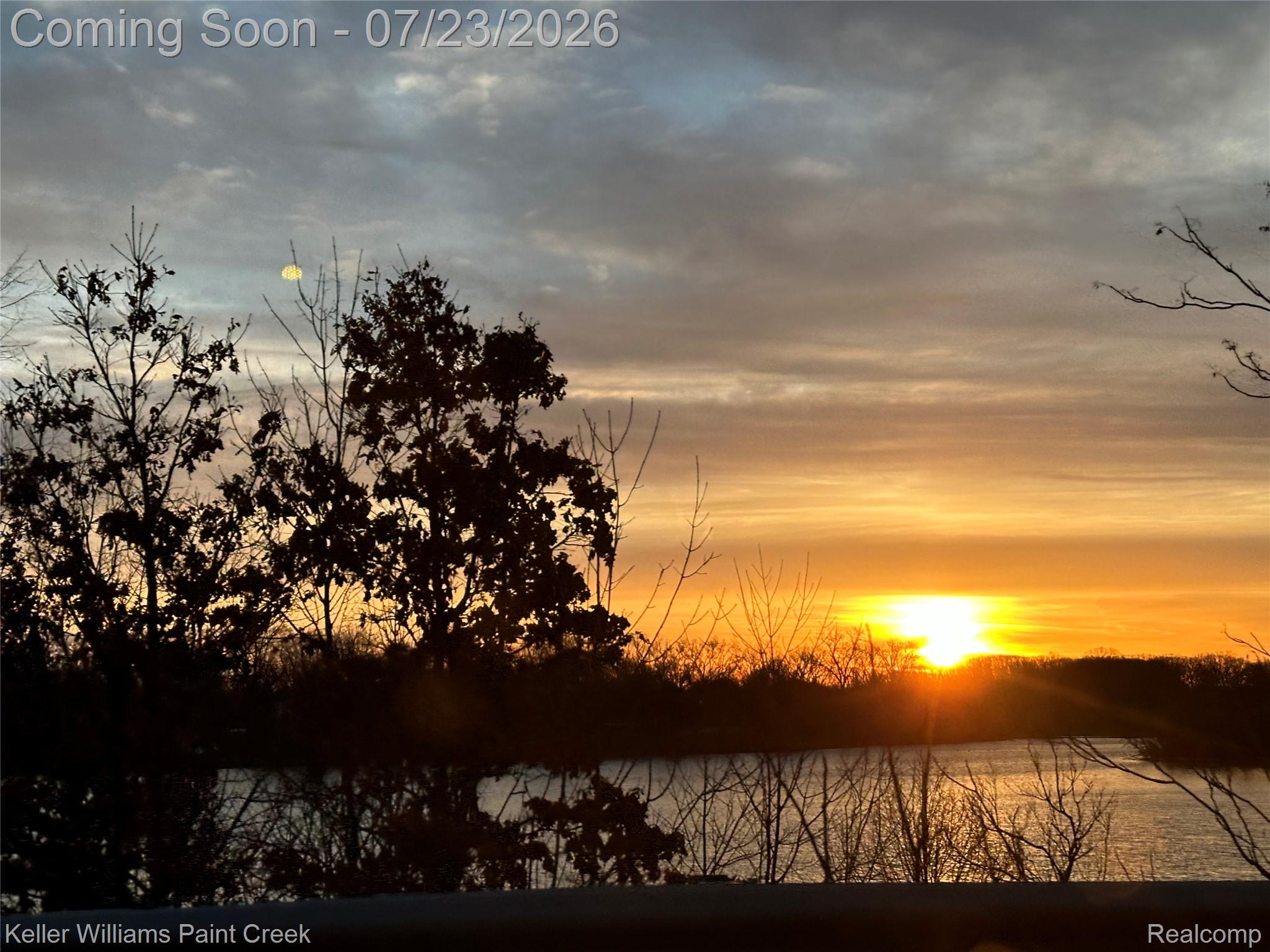 423 East Road Holly, MI 48442 - Photo 55 of 61 Rice Lake sunrise.jpeg