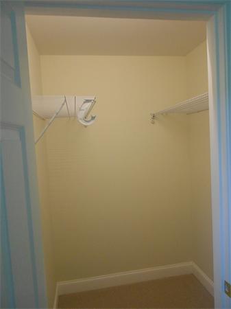 6 Longfellow Road, Unit B Groton, MA 01450 - Photo 4 of 11 a bathroom with a bathtub