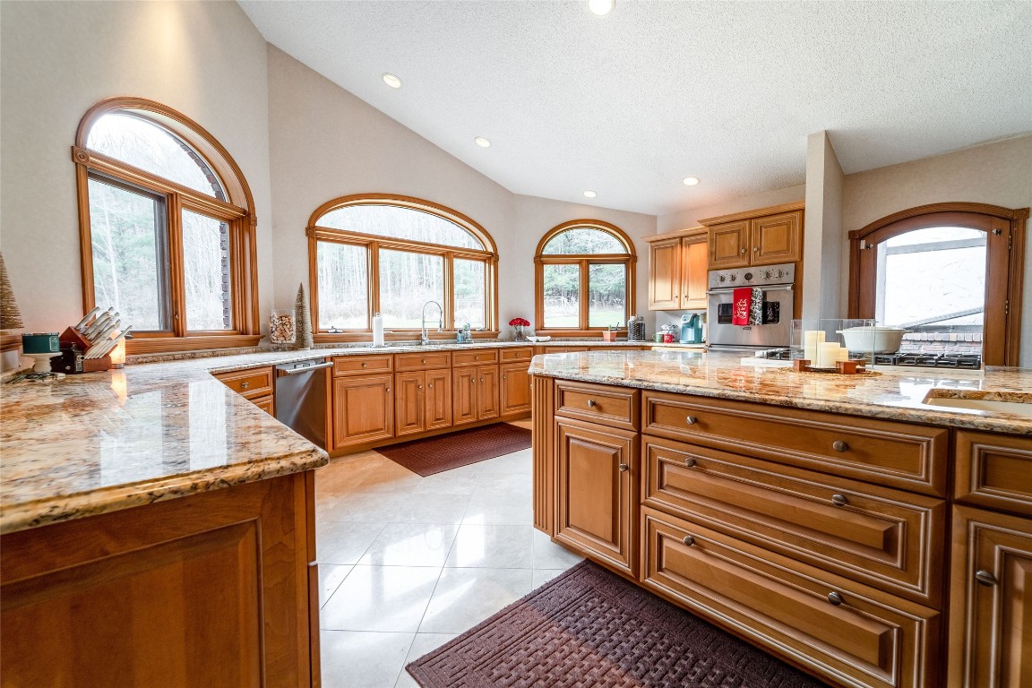 153 Rock Road Vestal, NY 13850 - Photo 10 of 41 Gallery Image 10
