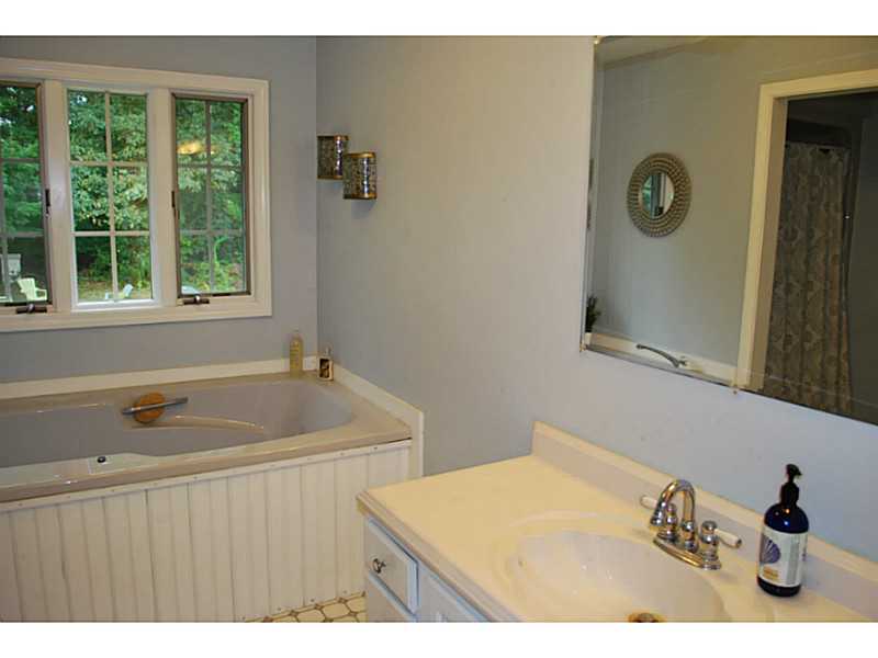110 Williams Road Smithfield, RI 02917 - Photo 19 of 23 Master Bath/Spa.