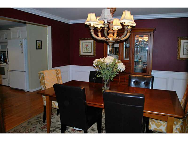 110 Williams Road Smithfield, RI 02917 - Photo 8 of 23 Dining Room.