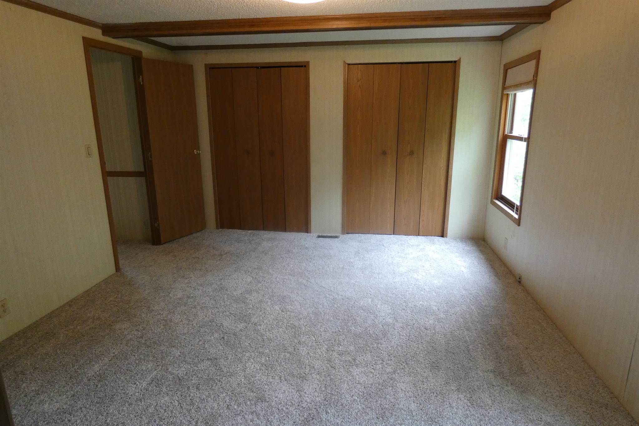 372 East Crystal Haven Road Castleton, VT 05732 - Photo 8 of 14
