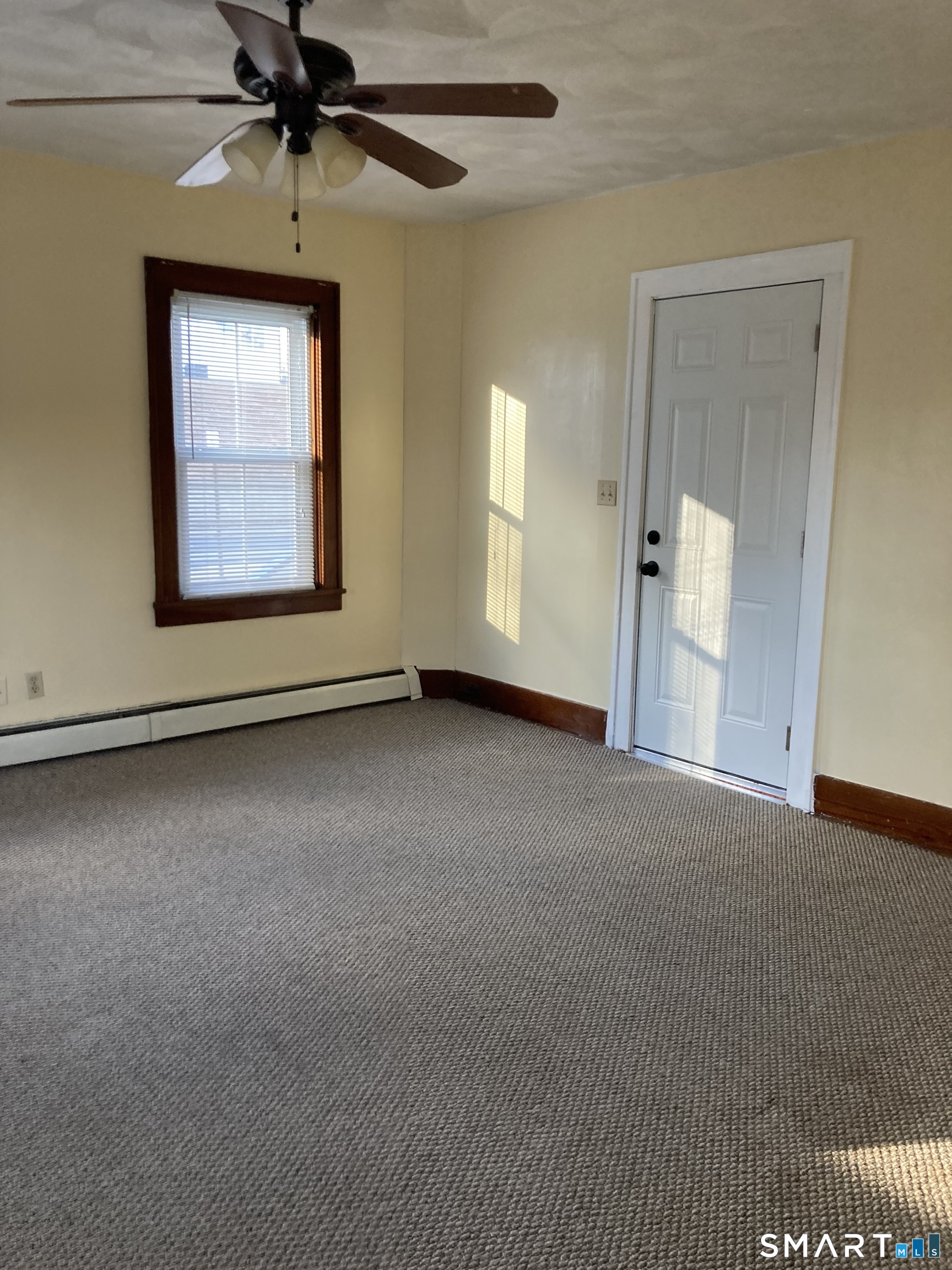 61 Main Street, Unit B Thompson, CT 06255 - Photo 13 of 20