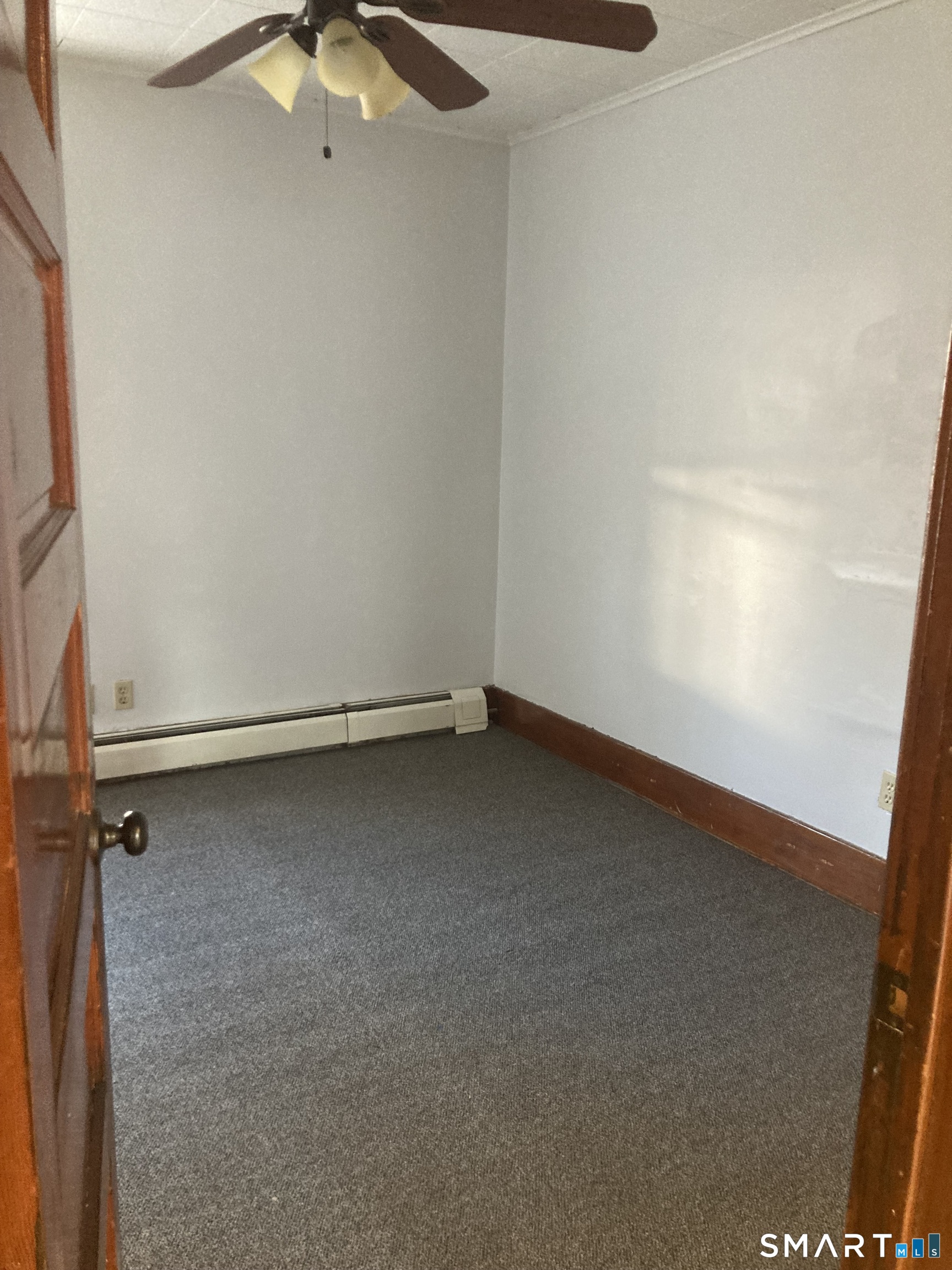 61 Main Street, Unit B Thompson, CT 06255 - Photo 15 of 20