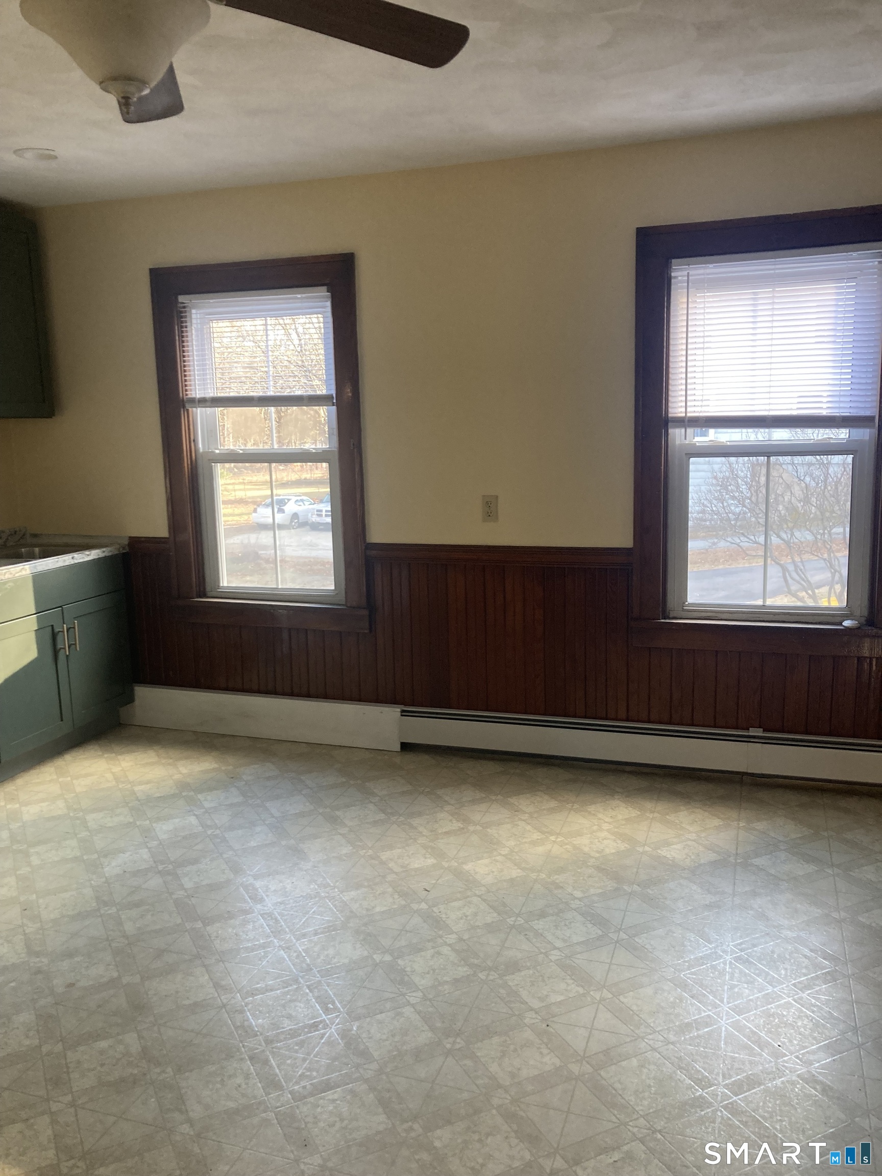 61 Main Street, Unit B Thompson, CT 06255 - Photo 7 of 20