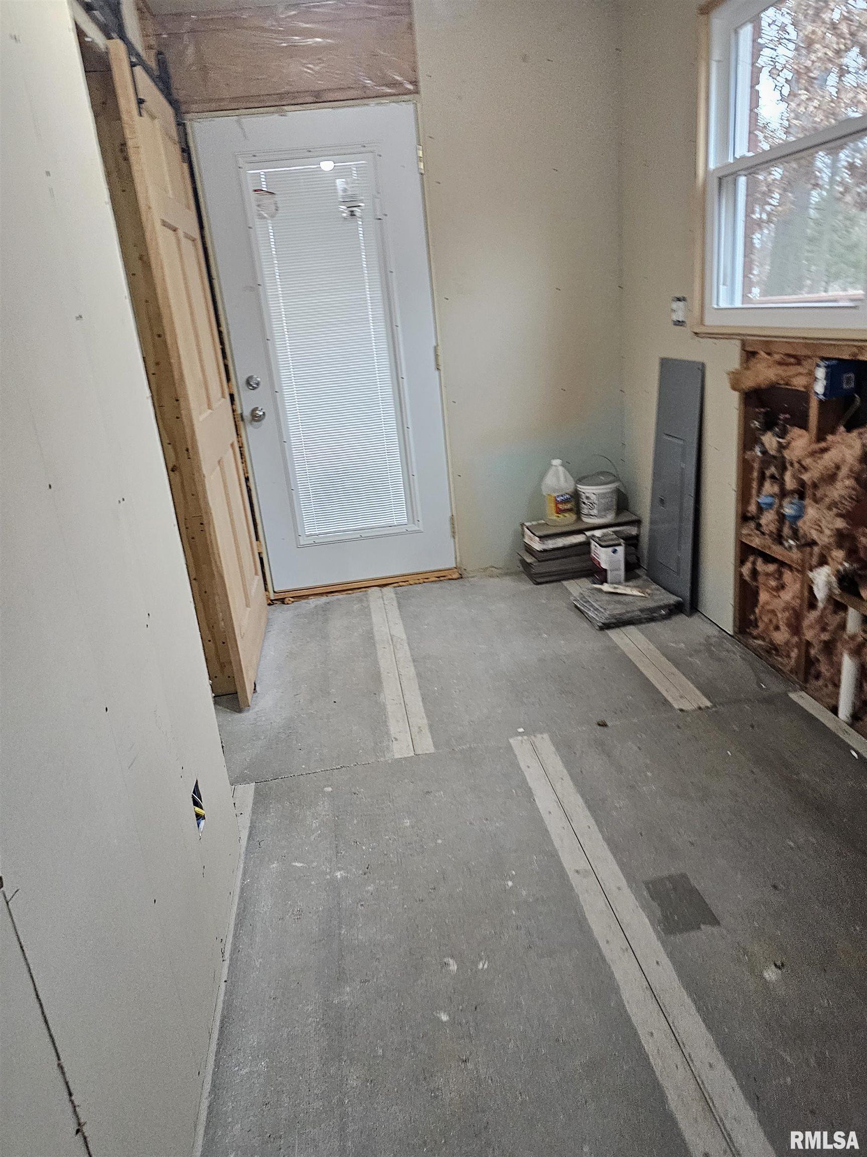 1203 Clubhouse Road Marion, IL 62959 - Photo 5 of 16 Gallery Image 5