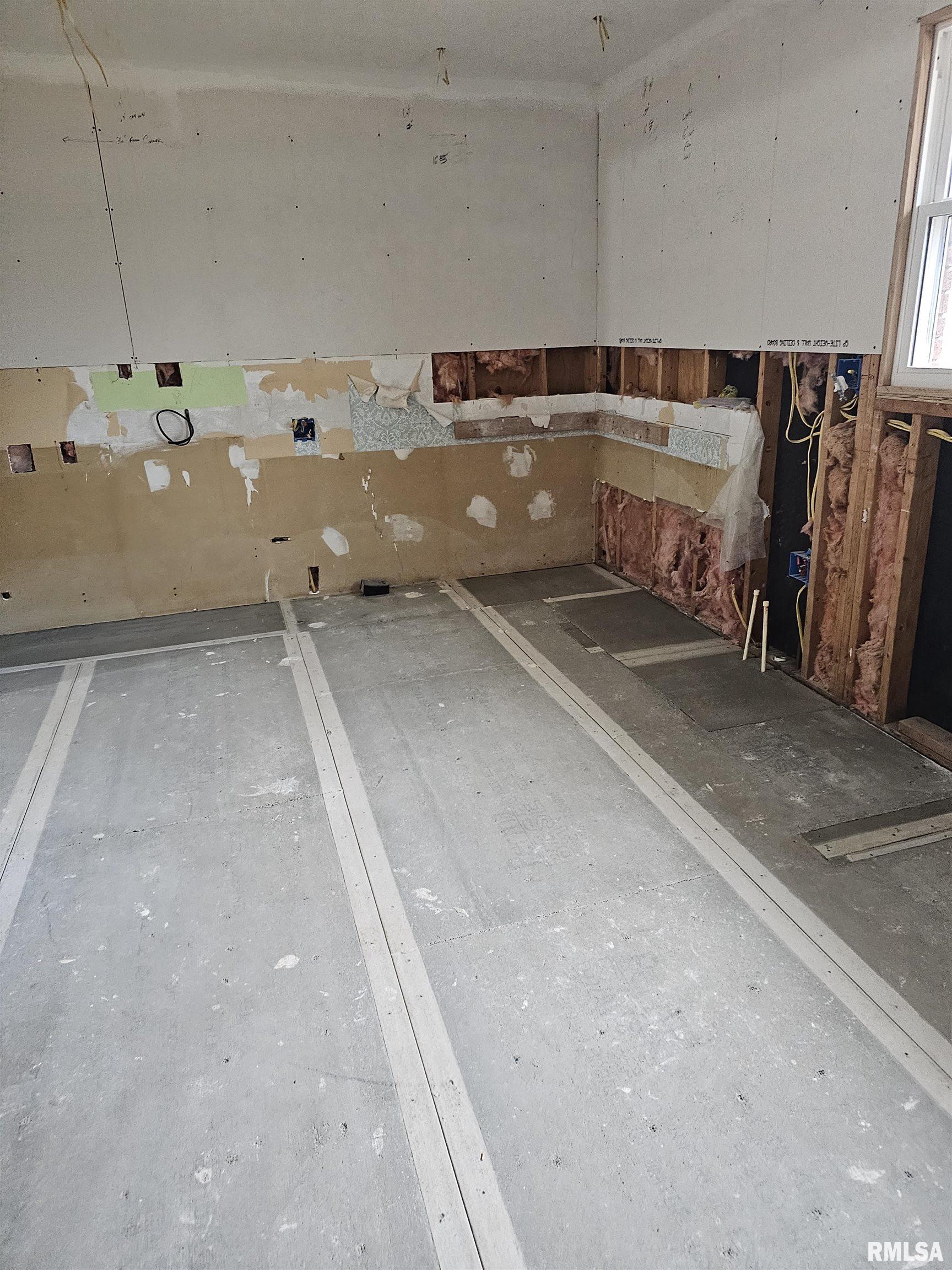 1203 Clubhouse Road Marion, IL 62959 - Photo 6 of 16 Gallery Image 6