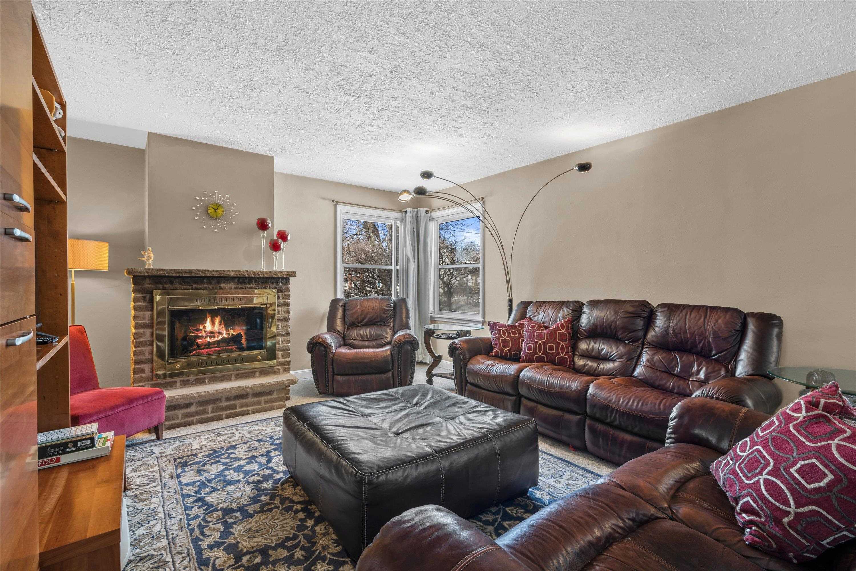 1093 Reed Street Green Bay, WI 54303 - Photo 3 of 39