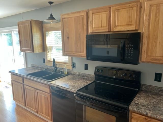 3461 Reid Road Swartz Creek, MI 48473 - Photo 3 of 8 50120361-2.JPG