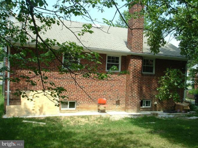 8613 Riggs Road Hyattsville, MD 20783 - Photo 8 of 8 Exterior (Rear)