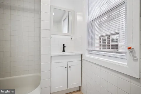 $850,000 | 4518 Walnut Street, Philadelphia, PA 19139