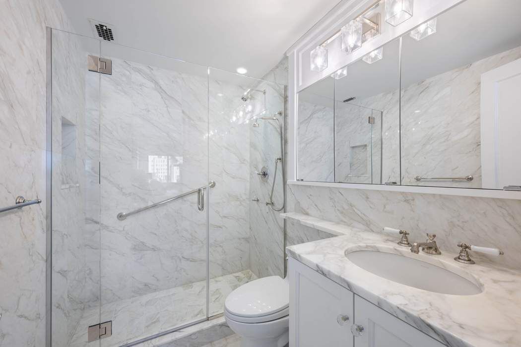 10 East 70th Street, Unit 10D Manhattan, NY 10021 - Photo 7 of 10