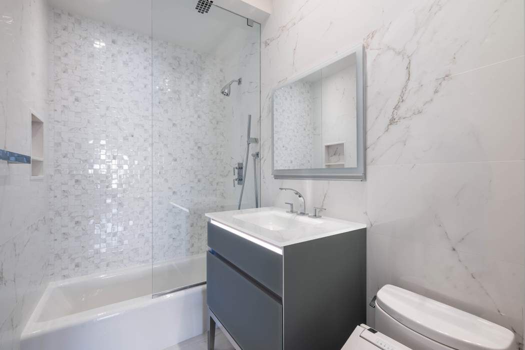 10 East 70th Street, Unit 10D Manhattan, NY 10021 - Photo 9 of 10