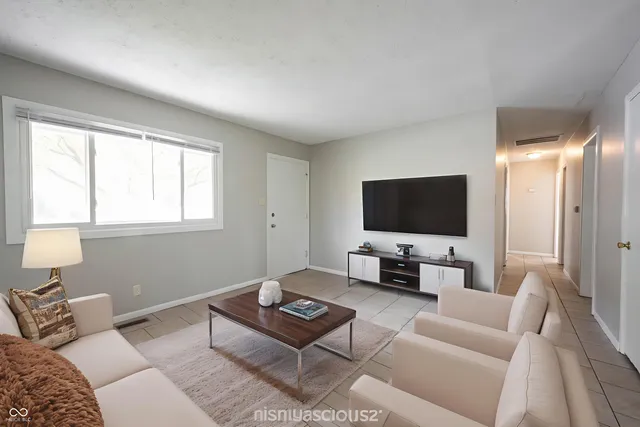 $1,325 | 3202 Wellington Avenue, Indianapolis, IN 46226