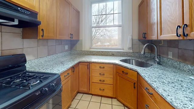 $1,900 | 10 Jamaicaway, Unit 24, Boston, MA 02130