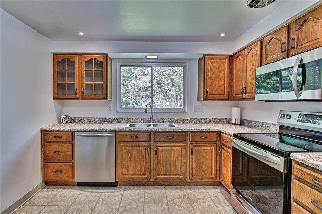 1131 Harvard Road Monroeville, PA 15146 - Photo 8 of 25 Gallery Image 8
