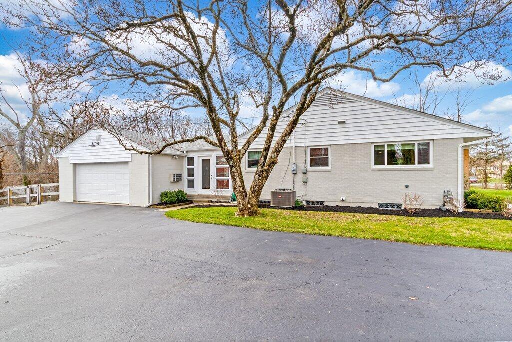 249 East Cooke Road Columbus, OH 43214 - Photo 35 of 40 249 East Cooke Road-44.jpg-SMALL